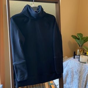 Black lululemon sweatshirt